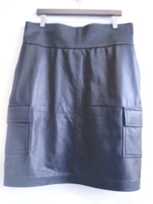 The High waist big pocket leather mini skirt